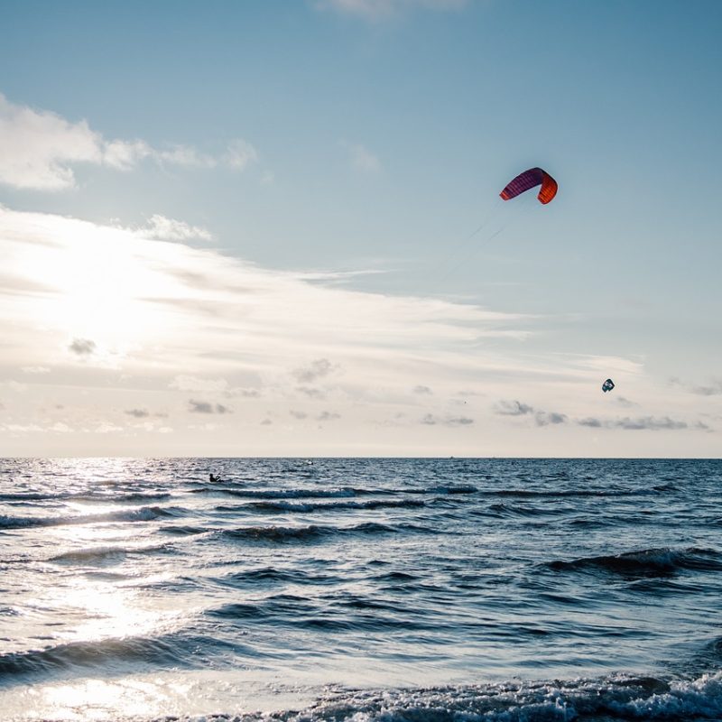 kiteboarding-6543982_1280